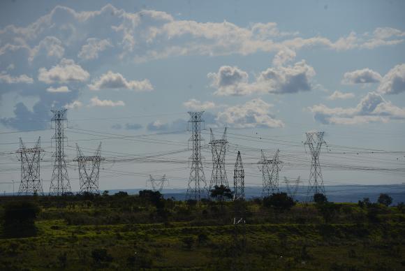 linha_de_transmissao_eletrica